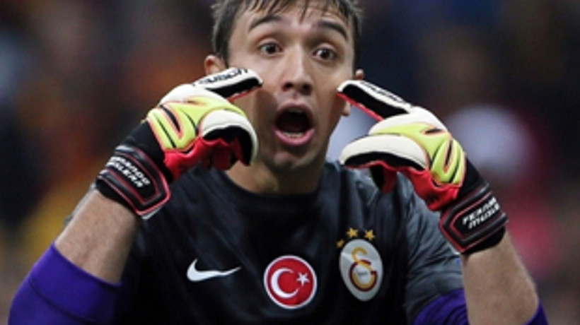 Fernando Muslera Barcelona'ya doğru!