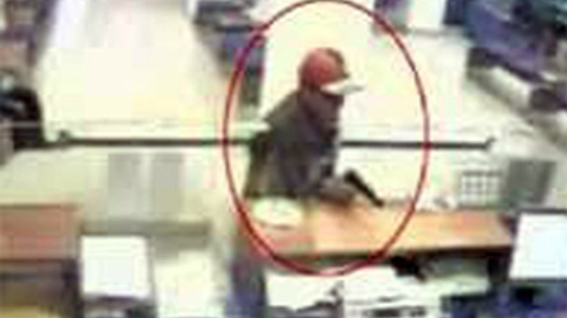 Soyduğu bankaya borcunu ödedi