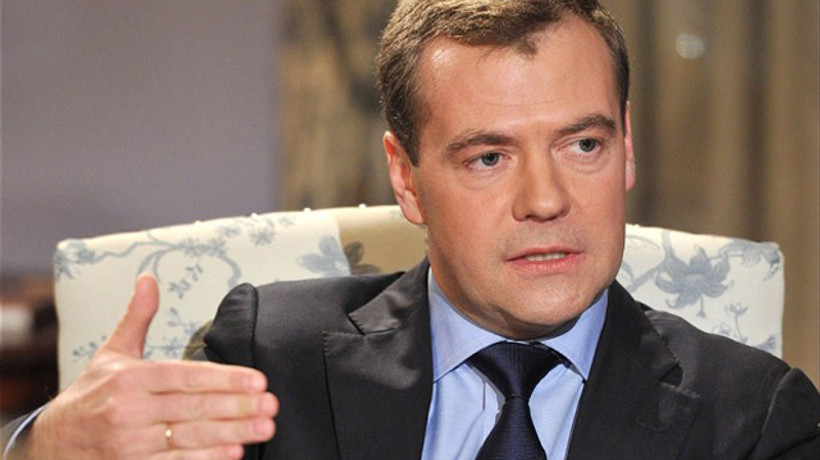 Kremlin 'ambargo yok' dedi, Medvedev'den ise farklı açıklamalar var