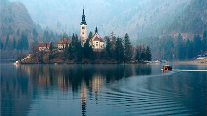 OECD: Slovenya krizle karşı karşıya