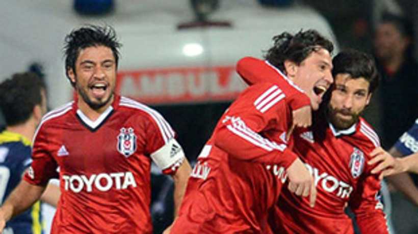 Beşiktaşlı futbolcular mesajı aldı!