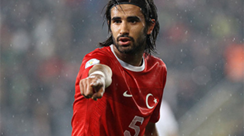 Galatasaray o futbolcuyu resmen istedi