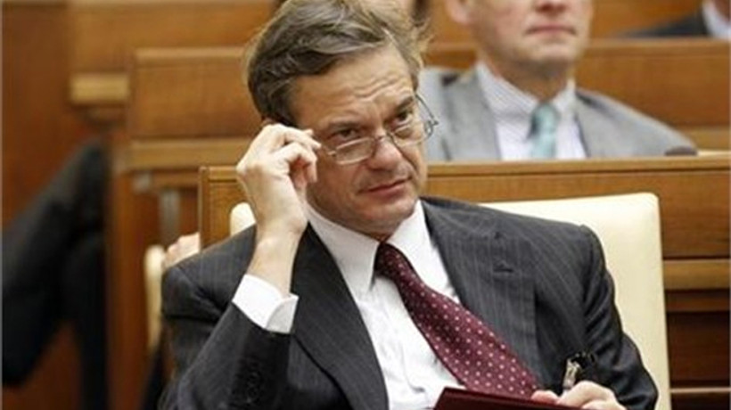 Smaghi: Euronun değeri düşmeli