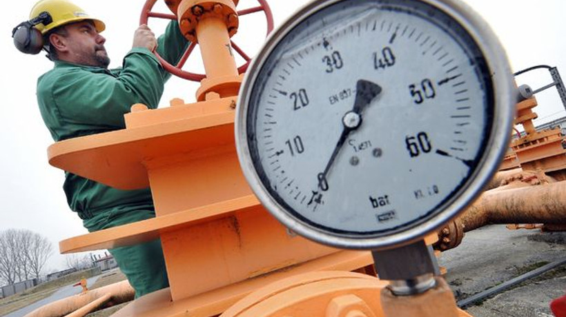 Venezuela Kolombiya'ya doğalgaz sevkiyatını durdurdu