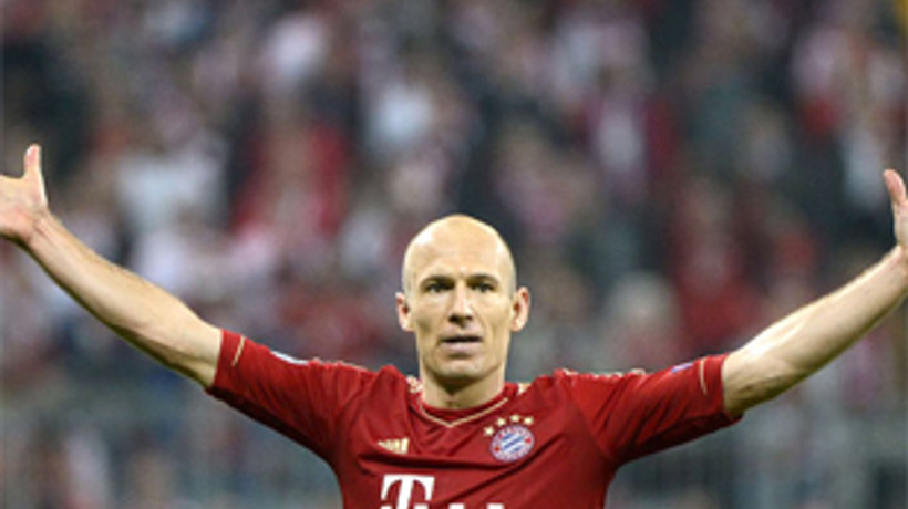 Arjen Robben için Sneijder devrede!