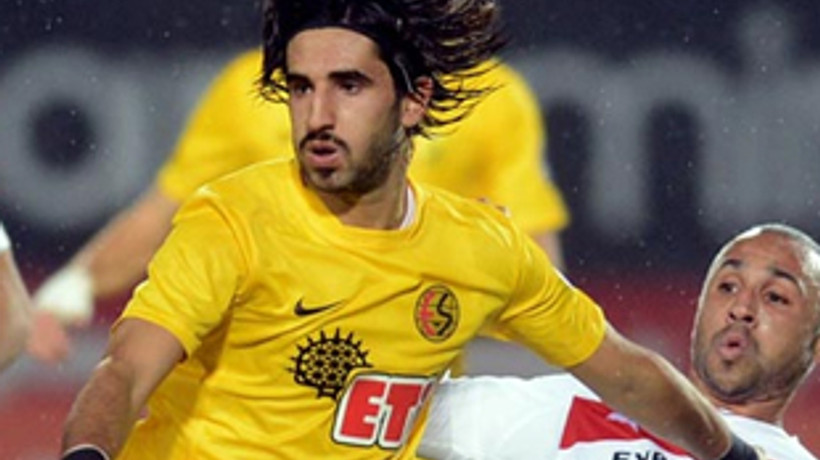 Galatasaray ilk transfer bombasını patlattı!