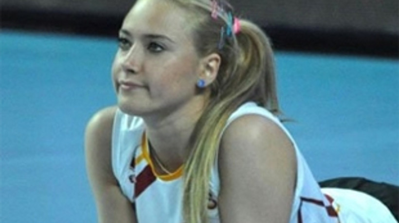 F.Bahçe G.Saraylı yıldızlara imza attırdı!