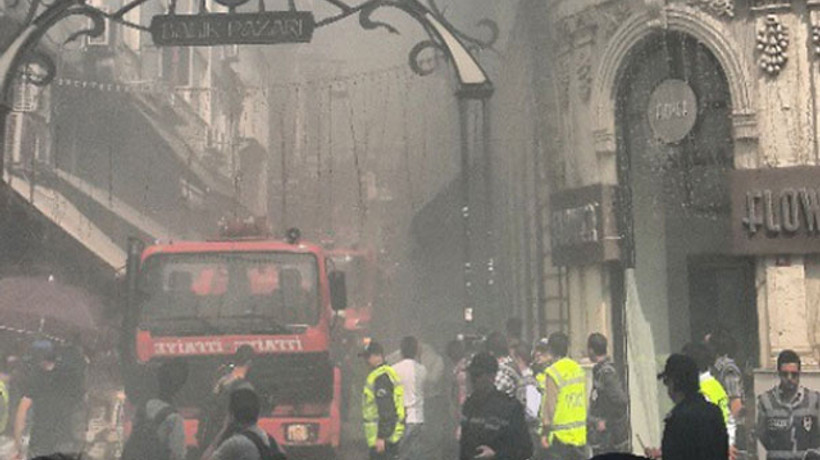 Çiçek Pasajı'nda yangın