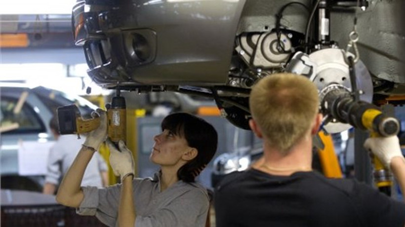 Rusya'daki kriz otomobil devini vurdu