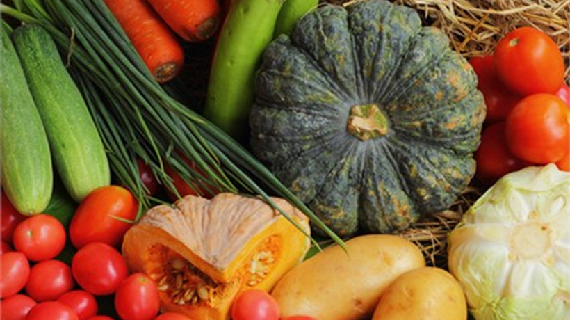 Antalya'da sebze meyve fiyatları dibe vurdu