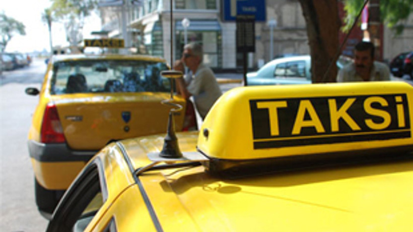 Taksicilerin derdi artık korsan değil