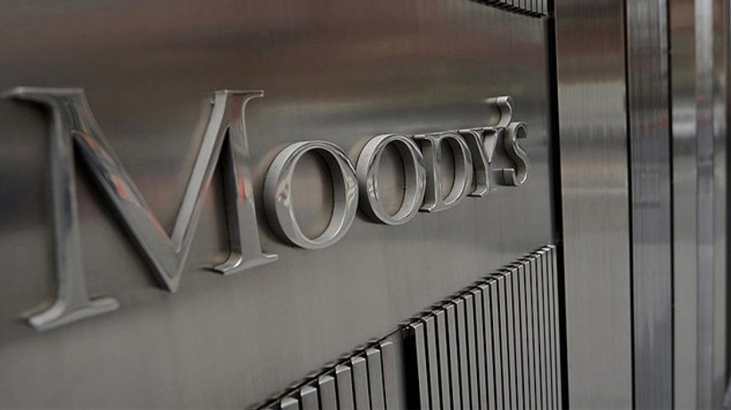 Moody’s petrol üreticisi ülkelerin kredi notlarını düşürüyor