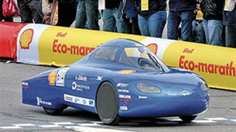 Edirne'den Erzurum'a 1 litre yakıtla gidip dönecek