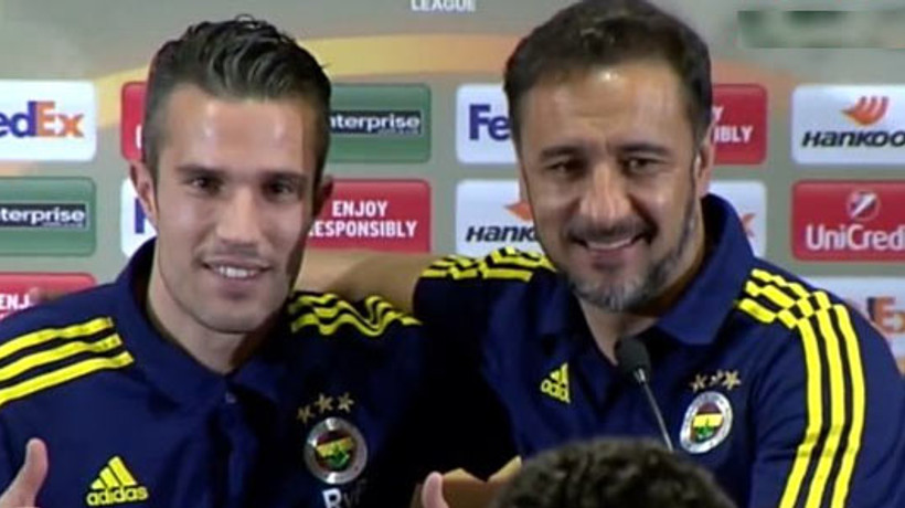 Basın toplantısına damga vurdular! Pereira ile Van Persie...