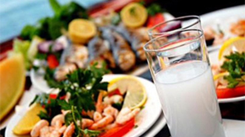 Alkol devine 'efe'lendi!