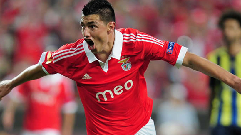 Cardozo adım adım Fenerbahçe'ye