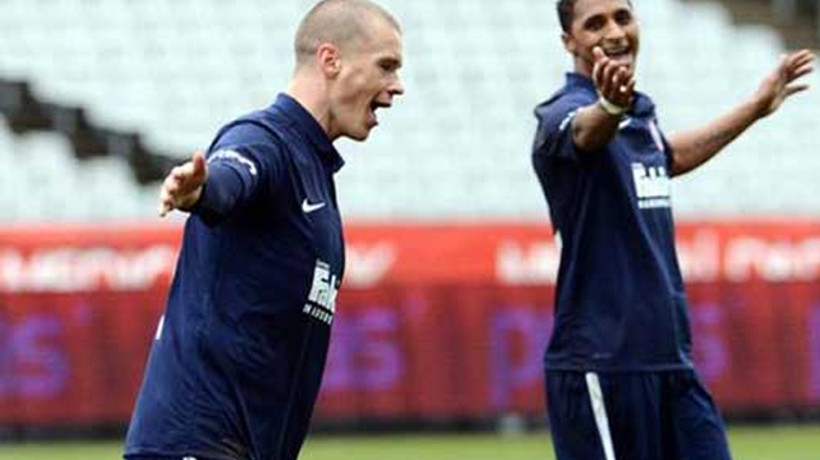 Holmen Fenerbahçe ile anlaştı