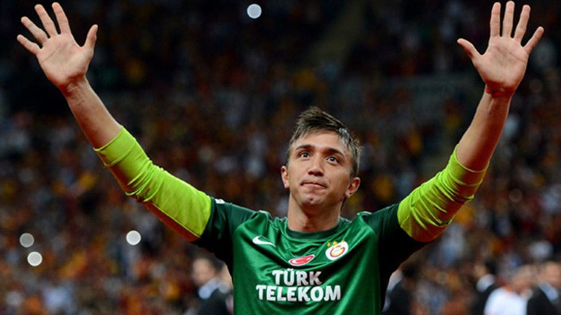 Muslera için savaş var!