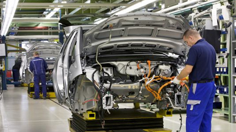 Otomotivde üretim değişmedi, ihracat arttı