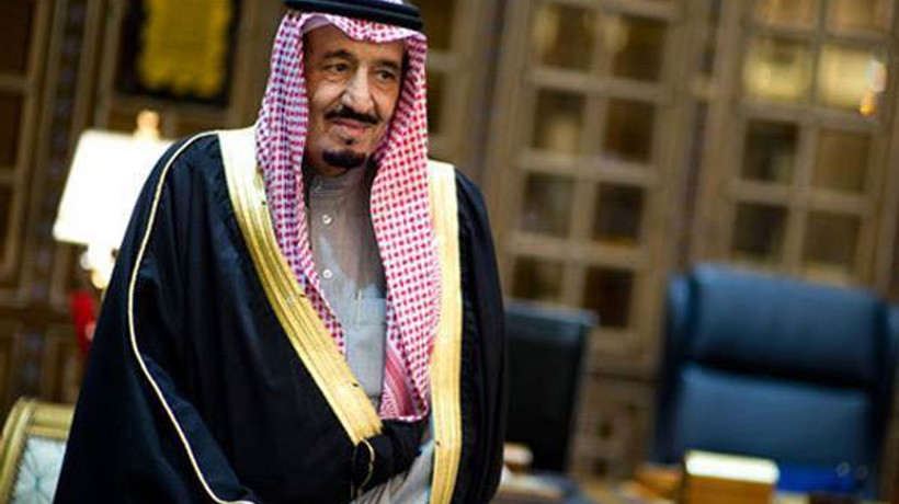 Fitch, Suudi Arabistan'ın notunu düşürdü