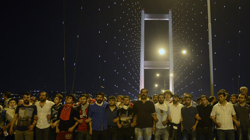 Boğaz'da Taksim yürüyüşü!