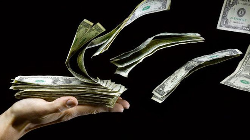 1.1 milyar dolarlık gizemli para!