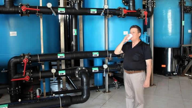 Avşalılar deniz suyu içiyor