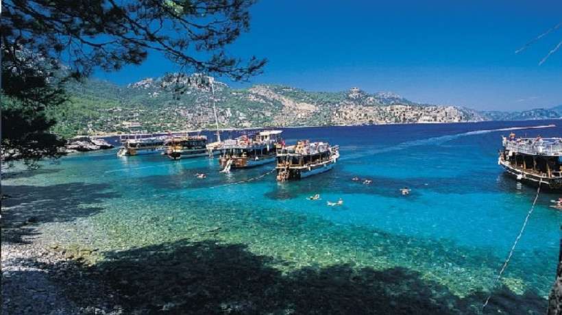 Antalya'ya 2016'da hangi ülkeden ne kadar turist geldi?