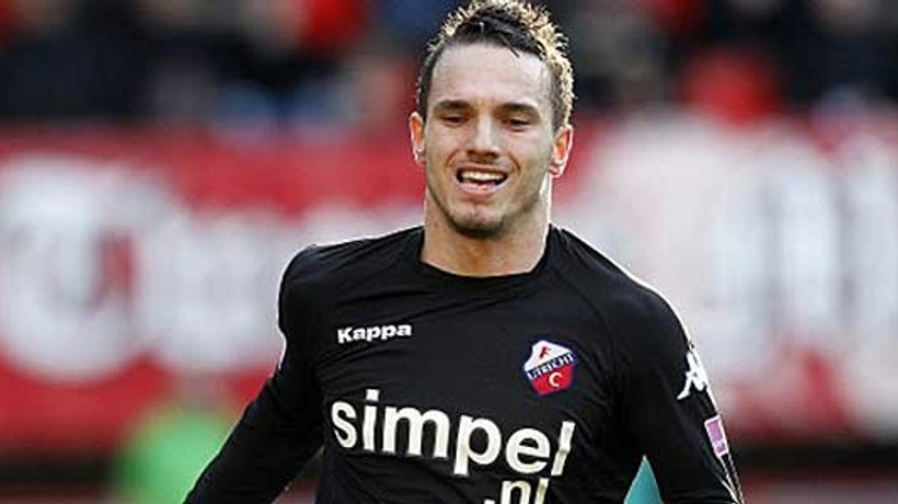 Sneijder, Suriye'ye yakın diye reddetti