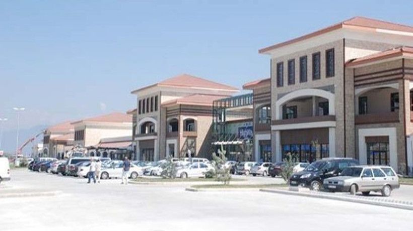 AVM'nin eski sahipleri kaçtı, CEO tutuklandı