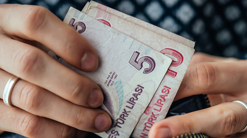 Yeni emekliye 335 TL