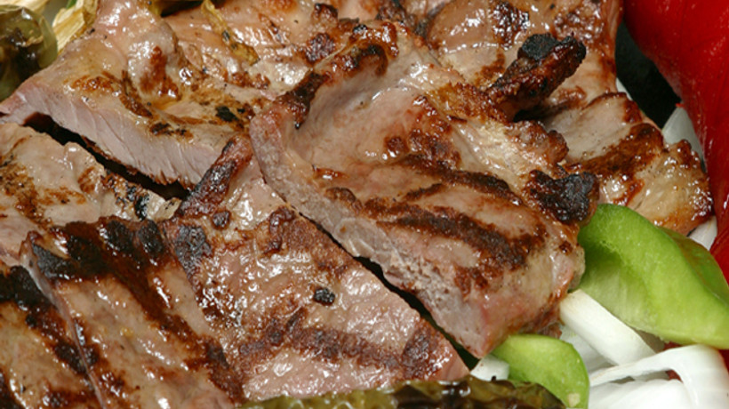 Lüks otelde domuz etli iftar skandalı!