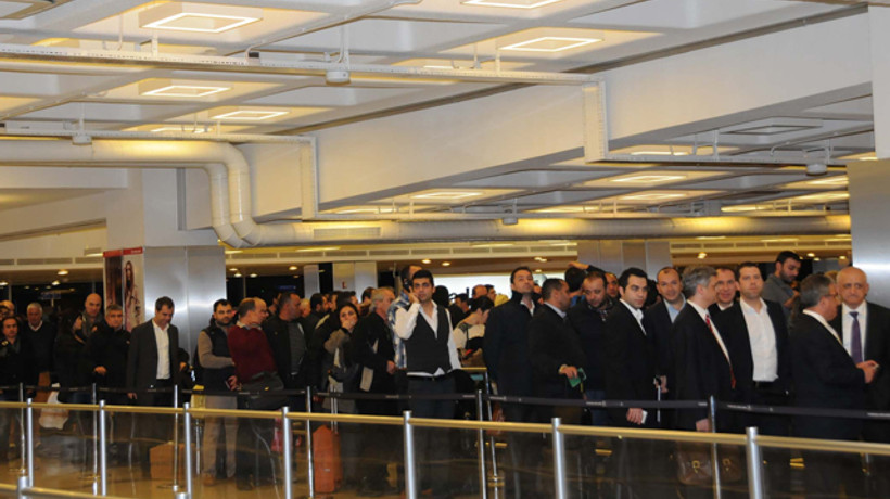 Havada karada kuyruk!