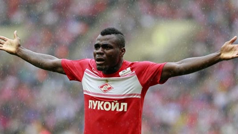 Emenike'de milli sorun!