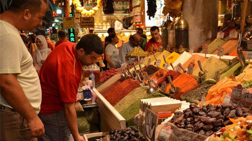 Baharat çarşısında tezgah savaşı!
