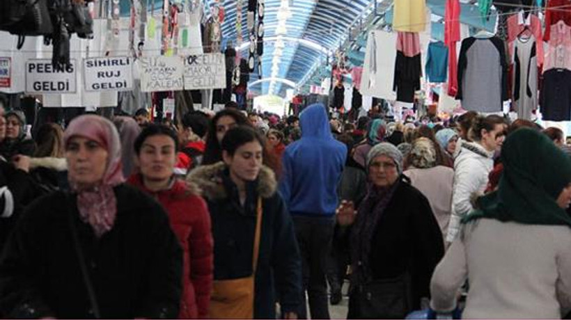 Balkanların en büyük pazarında insan seli
