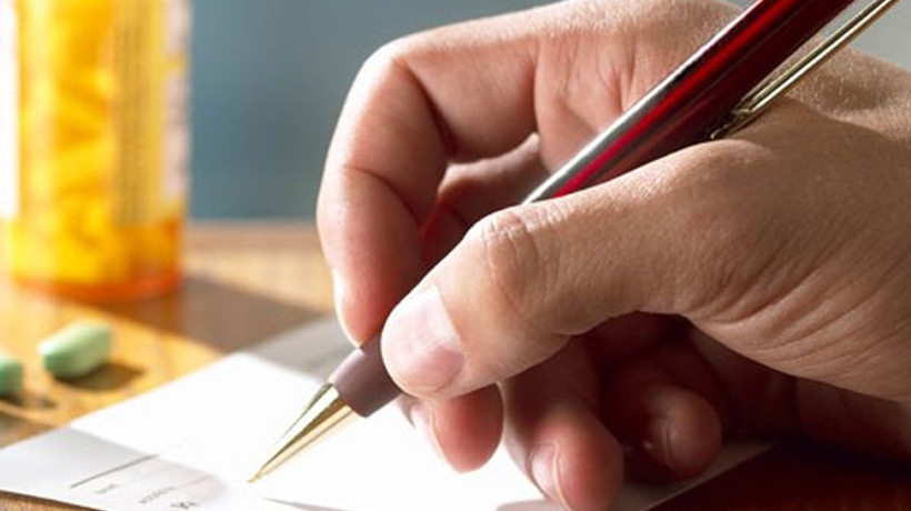 Kamuda çalışan doktorlara piyango!