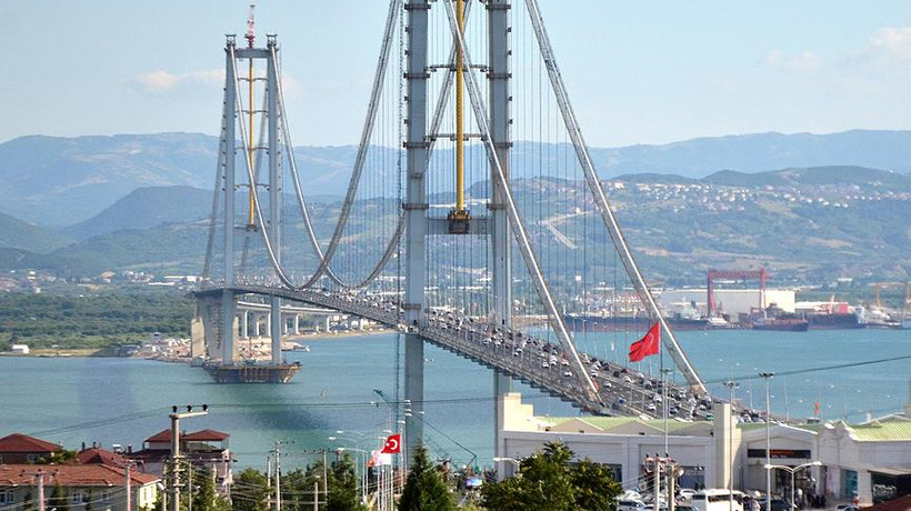 'Osman Gazi Köprüsü'nün geçiş ücreti düşürüldü'